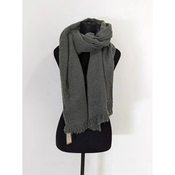 Steve Madden Women's Solid Woven Scarf Olive One Size (MSRP $38) - Picture 1 of 3